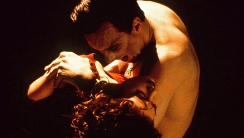 Embrace of the Vampire - Nụ Hôn Ma Cà Rồng - Hình 2