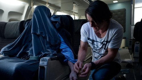 Flight 7500 - Chuyến Bay Định Mệnh 7500 - Hình 3