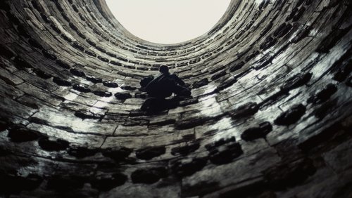 Batman: The Dark Knight Rises - Người Dơi: Kỵ Sĩ Bóng Đêm Trỗi Dậy - Hình 1